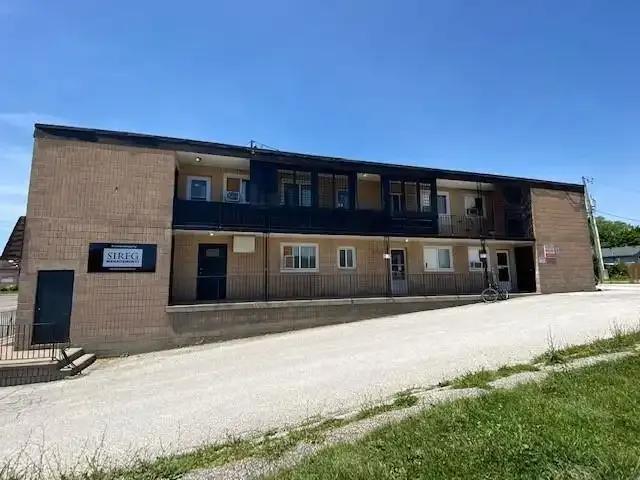 Apartment Windsor ON 94149442