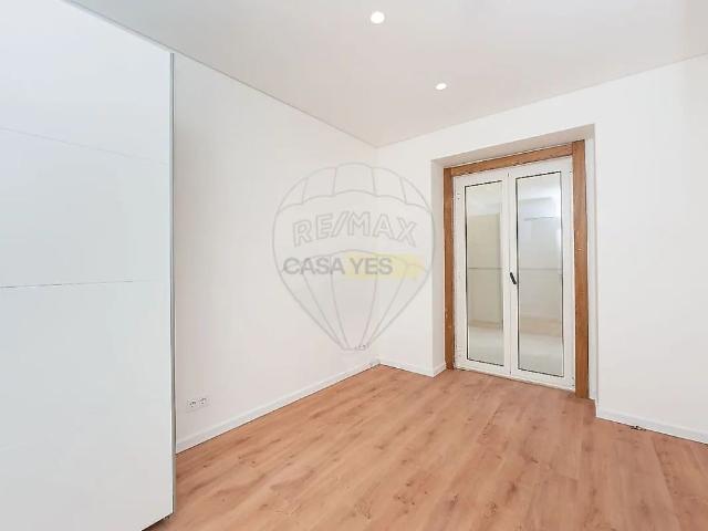 Apartment T2 in Campo de Ourique, Lisboa