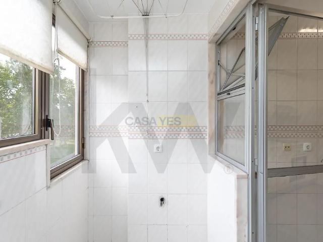 Apartment T2 in Areeiro, Lisboa