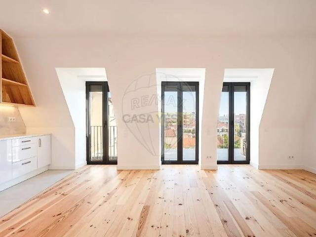 Apartment T2 in Arroios, Lisboa
