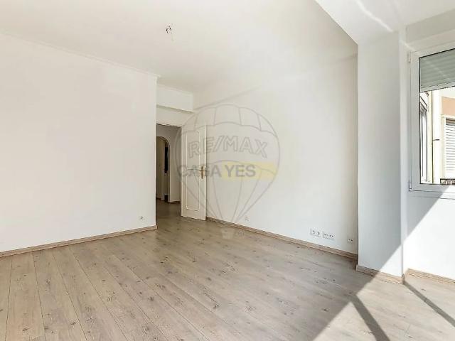 Apartment T2 in Benfica, Lisboa
