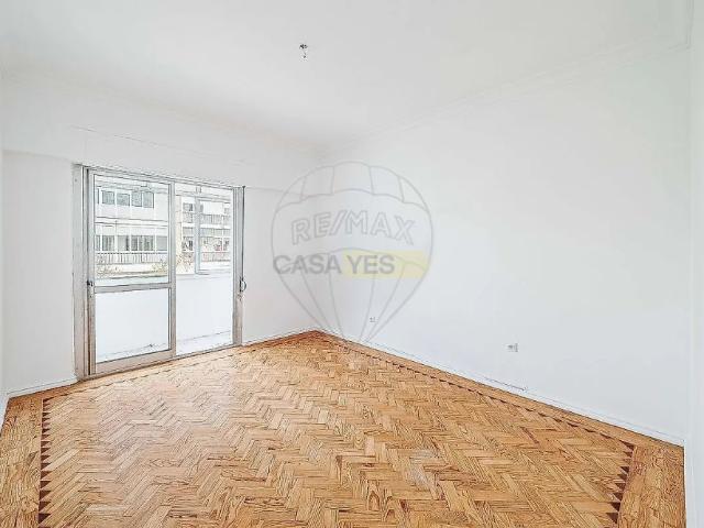 Apartment T2 in Benfica, Lisboa
