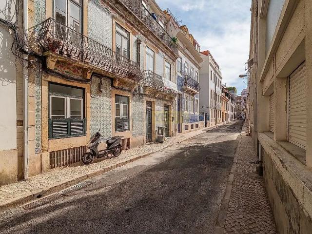 Apartment T2 in Estrela, Lisboa