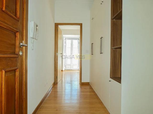 Apartment T2 in Estrela, Lisboa