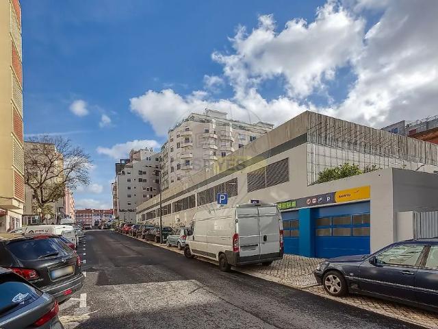 Apartment T2 in Estrela, Lisboa