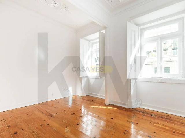Apartment T2 in Estrela, Lisboa