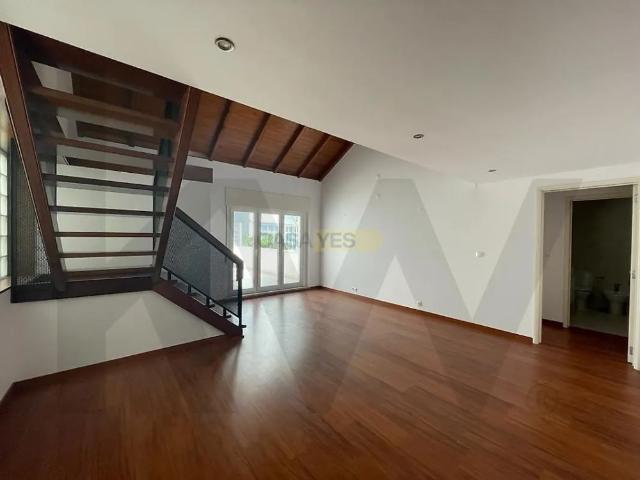 Apartment T2 in Estrela, Lisboa