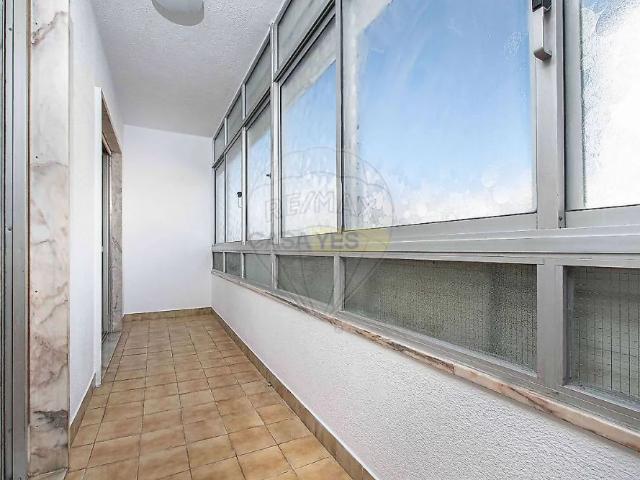 Apartment T2 in Massamá e Monte Abraão, Sintra