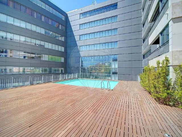 Apartment T2 in Santo António, Lisboa