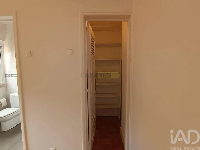 Apartment T3 in Campo de Ourique, Lisboa