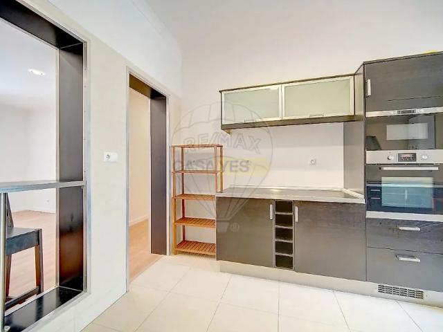 Apartment T3 in Arroios, Lisboa