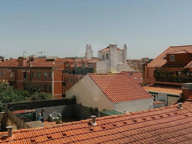 Apartment T3 in Estrela, Lisboa
