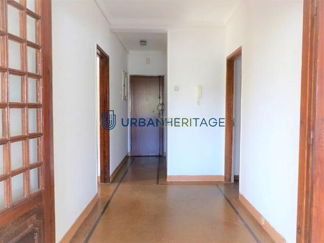 Apartment T3 in Olivais, Lisboa