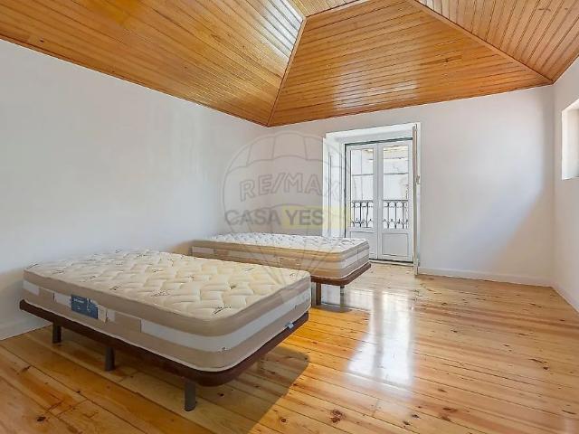 Apartment T4 in Arroios, Lisboa