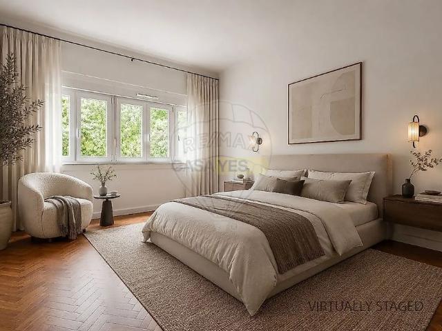 Apartment T4 in Arroios, Lisboa