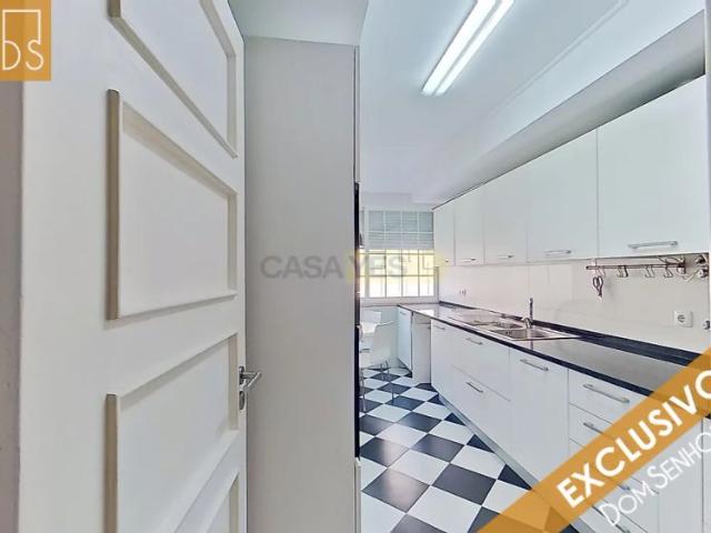 Apartment T5 in Olivais, Lisboa