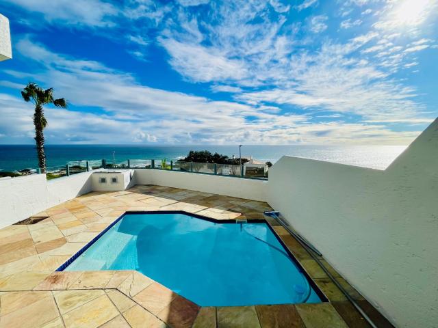 Apartment to rent in Camps Bay