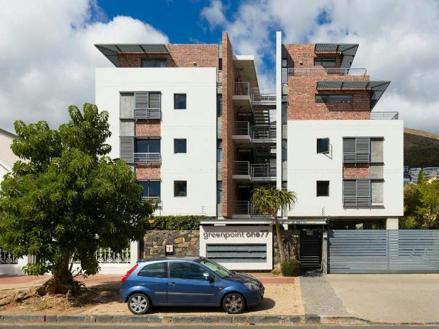 Apartment to rent in Green Point, Cape Town