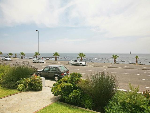 Apartment to rent in Mouille Point