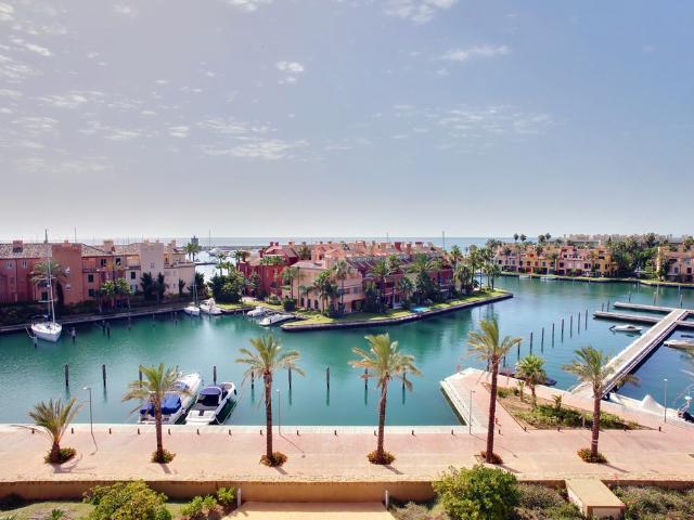 Apartment to rent in Sotogrande Marina, San Roque, Cádiz, Spain