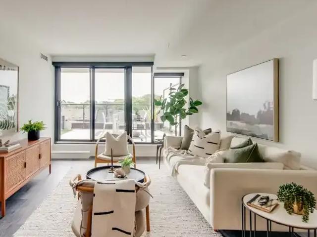 Apartment Toronto ON 104223588