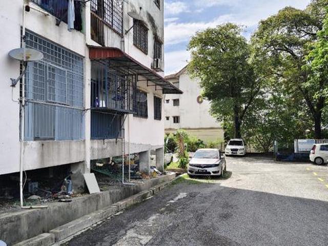 Apartment Taman Sungai Besi Indah