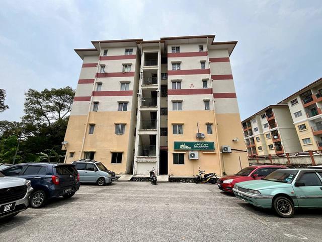 Apartment Taman Tropika Blok A Sg Tangkas Kajang