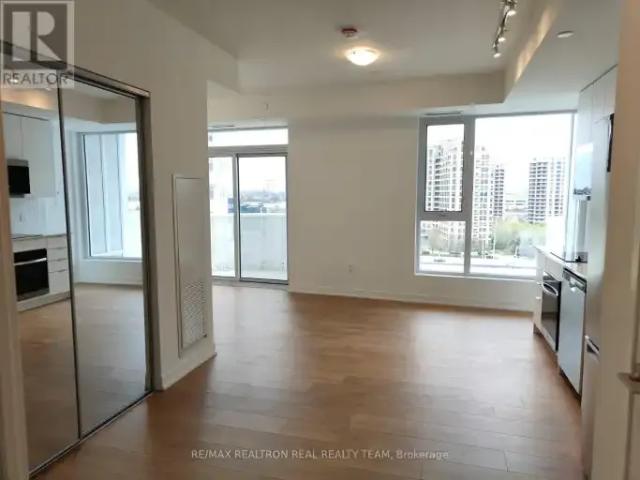 Apartment Vaughan ON 103179285
