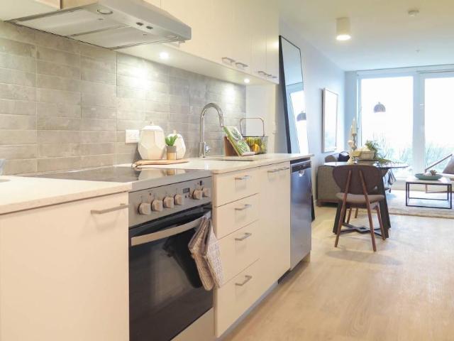 Apartment Vancouver BC LS98310751