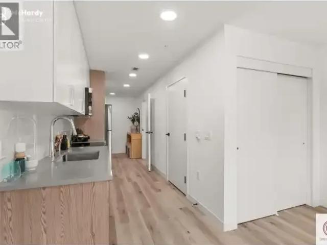 Apartment Vancouver BC 100527433