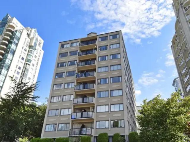 Apartment Vancouver BC 102883039