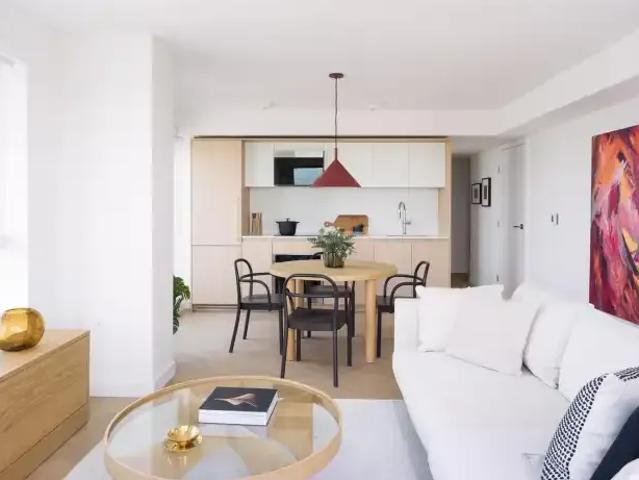Apartment Vancouver BC 103118873