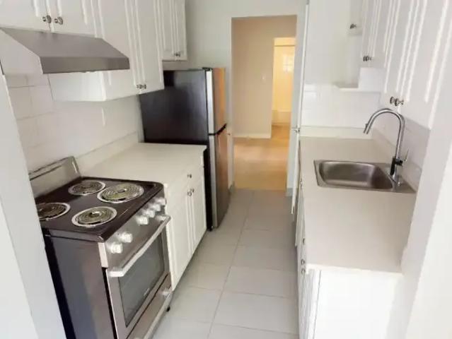 Apartment Vancouver BC 103694684