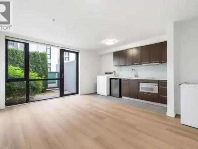 Apartment Vancouver BC 103695296