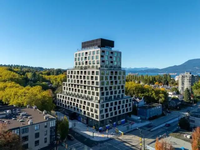 Apartment Vancouver BC 96253070