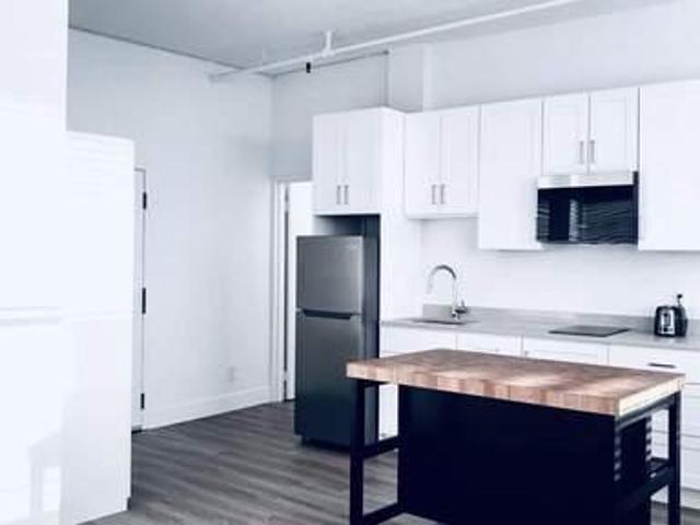 Apartment Vancouver BC 96376756