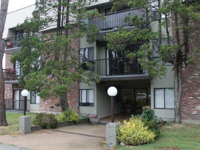 Apartment Vancouver BC 98313521