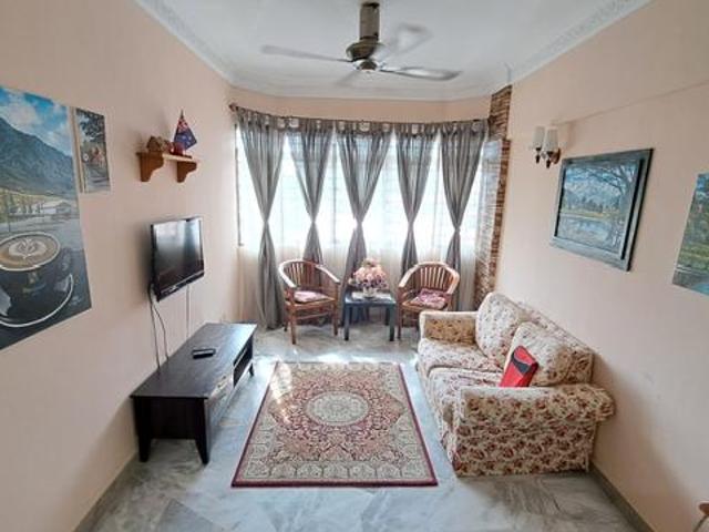 Apartment Vista Seri Putra Bandar Seri Putra Kajang Bangi FREEHOLD