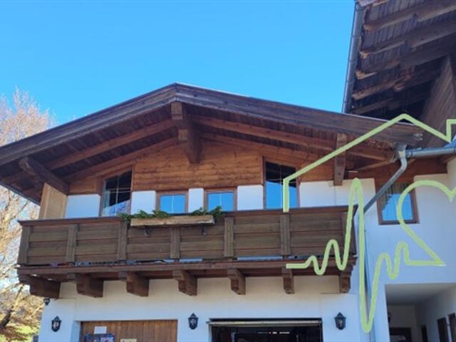 Apartmenthaus mit vielfältigen Möglichkeiten in Oberndorf/Tirol Perfekt für Investoren!