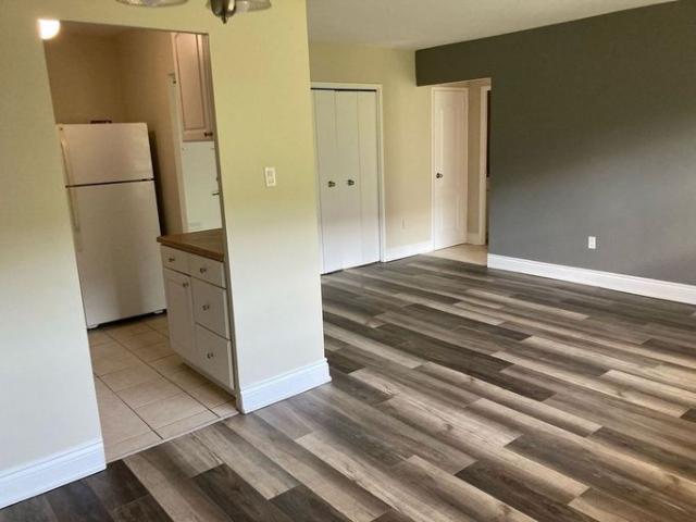 apartments at 45 Paisley Boulevard W