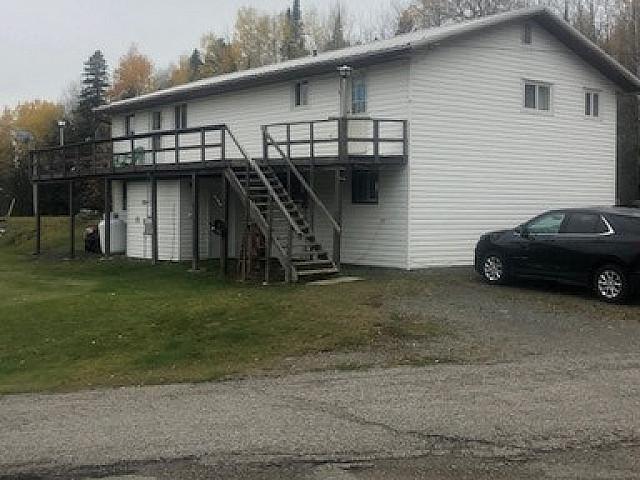 Apartments With Garage. 6 Units!