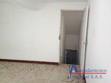 Apartaestudio en arriendo, Manrique central 1