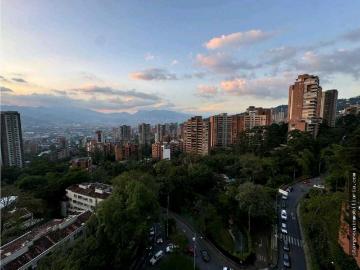 APARTAESTUDIO PARA RENTA EN EL POBLADO EL TESORO EDIFICIO OSLO