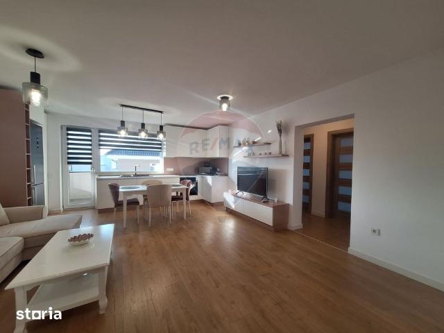 Apartament mare si luxos 2 loc parcare, cu pod