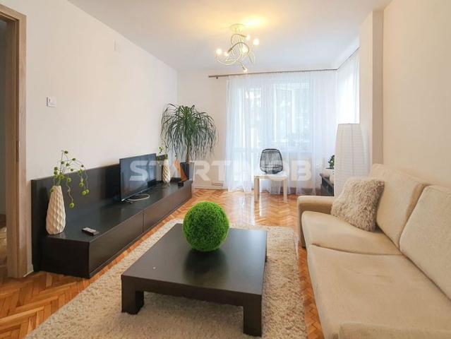 Apartament mobilat 3 camere Centru Civic Brasov