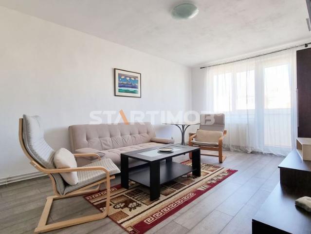 Apartament mobilat 3 camere cu parcare Tractorul