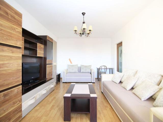 Apartament mobilat doua camere Calea Bucuresti Judetean