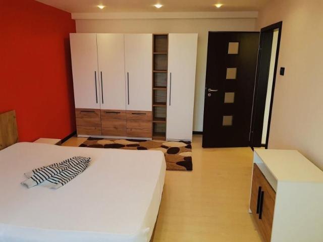 APARTAMENT MOBILAT SI UTILAT COMPLET