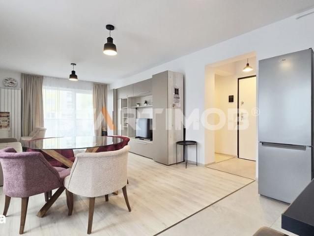 Apartament mobilat zona Coresi cu parcare