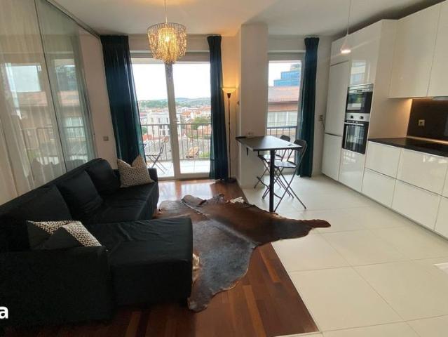 Apartament modern, 2 camere, Centru, zona NTT Data